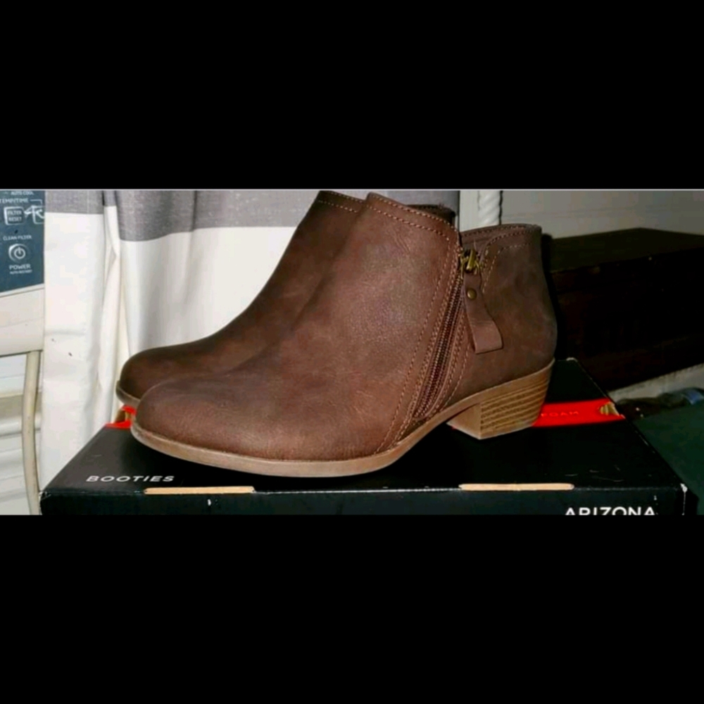 Arizona ankle boots